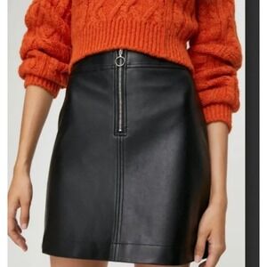 Wilfred Free Aritzia Roxanne Vegan Faux Leather Mini Skirt Zip Black Size 0‎